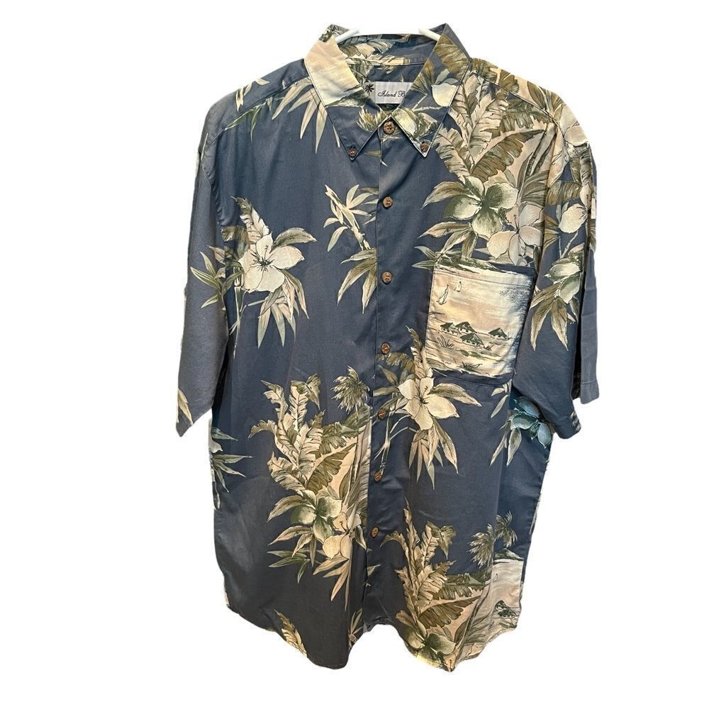 Island Blue button down short sleeve shirt Hawaiian Large blue-green/cream NWOT